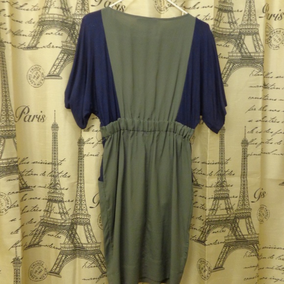 BCBGMaxAzria Colorblock Shift Midi Dress - Picture 4 of 5